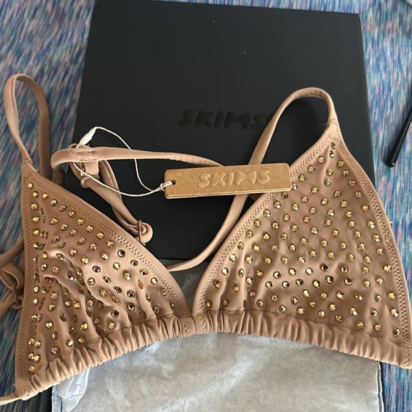 SKIMS Diamond Encrusted Triangle Bralette - Picture 3 of 5